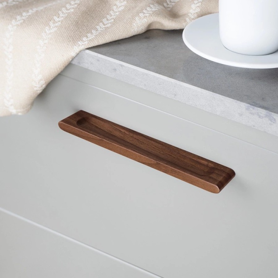 Rankenėlė DALEN  |riešutas 